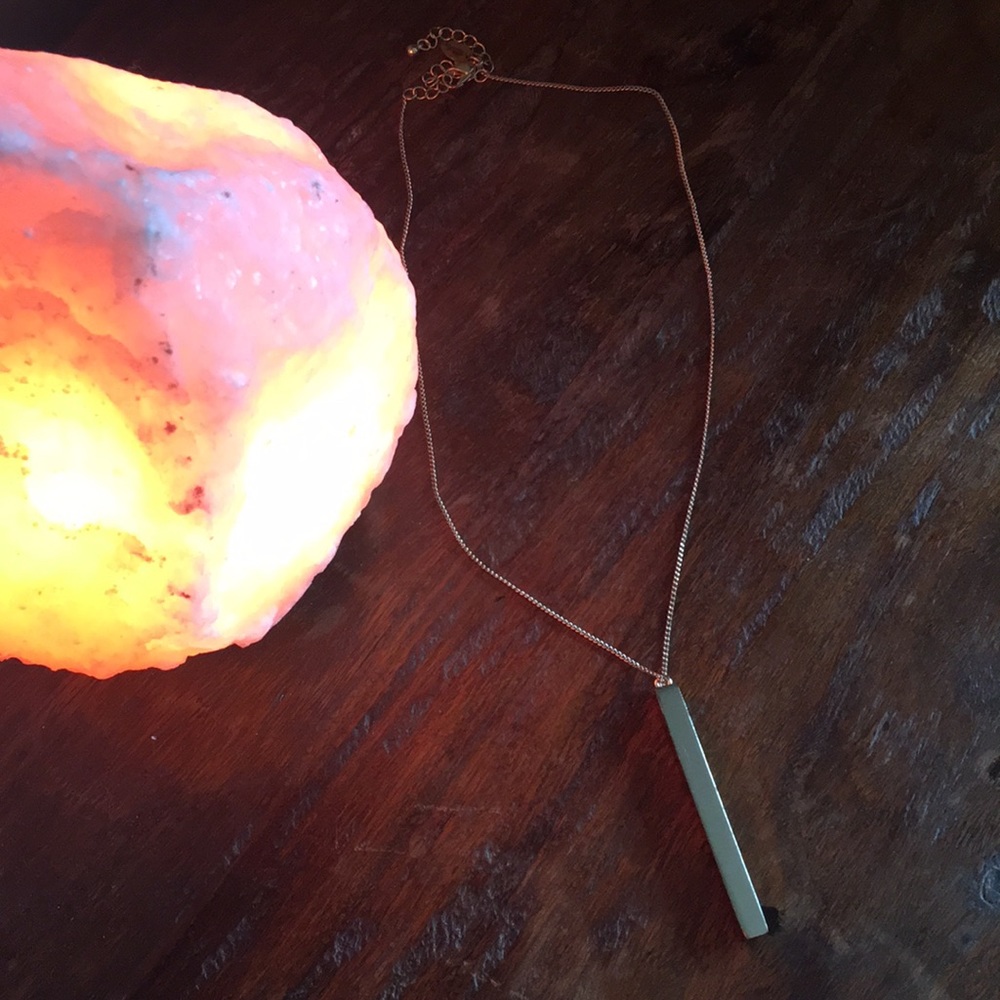 Simple gold bar necklace